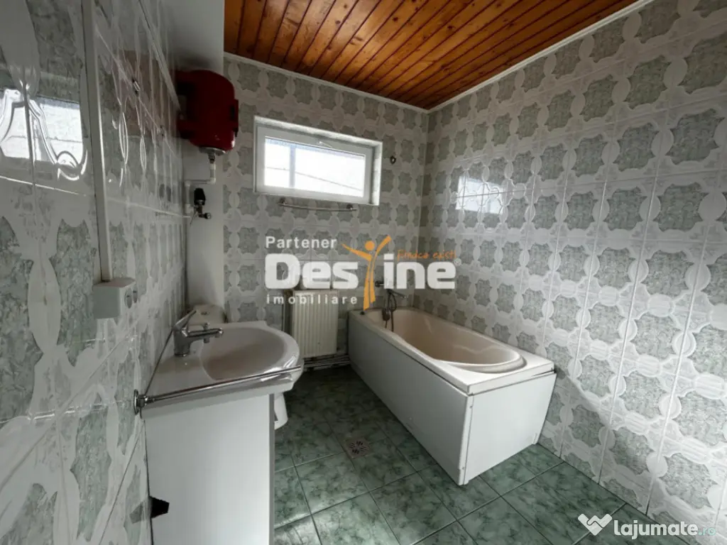 Casă de închiriat Copou 5CD 100MP parter+mansarda+curte 