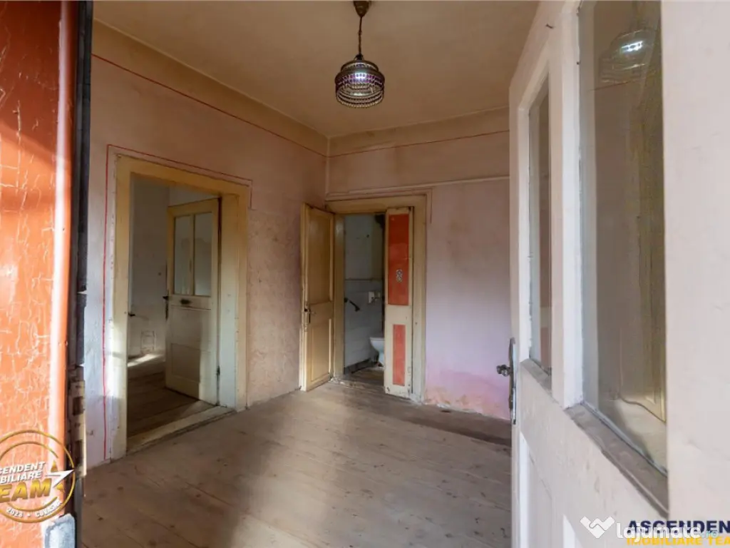 Casa din lemn, teren 384 mp: oportunitate de renovare, Simer 