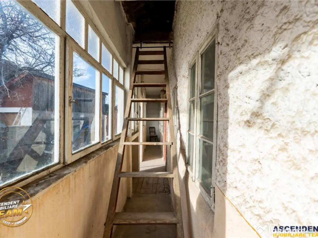 Casa din lemn, teren 384 mp: oportunitate de renovare, Simer 