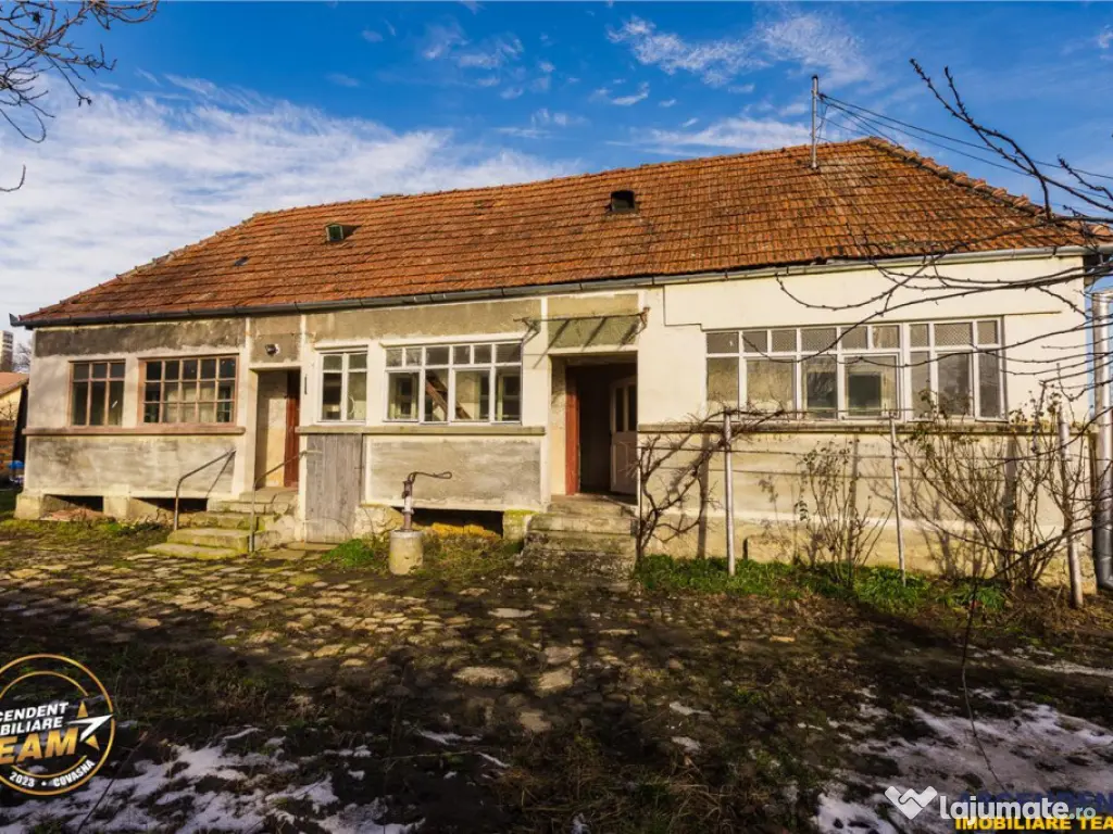 Casa din lemn, teren 384 mp: oportunitate de renovare, Simer 