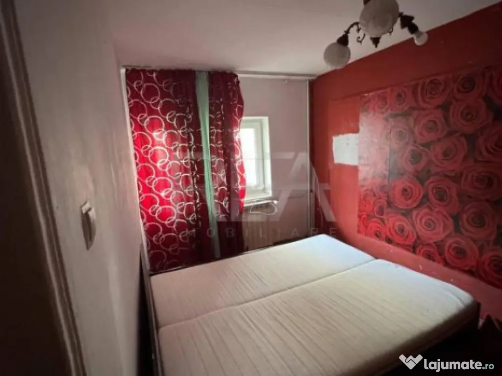 3 camere Vitan decomandat, an 1981, metrou, 62 mp, anvelopat 