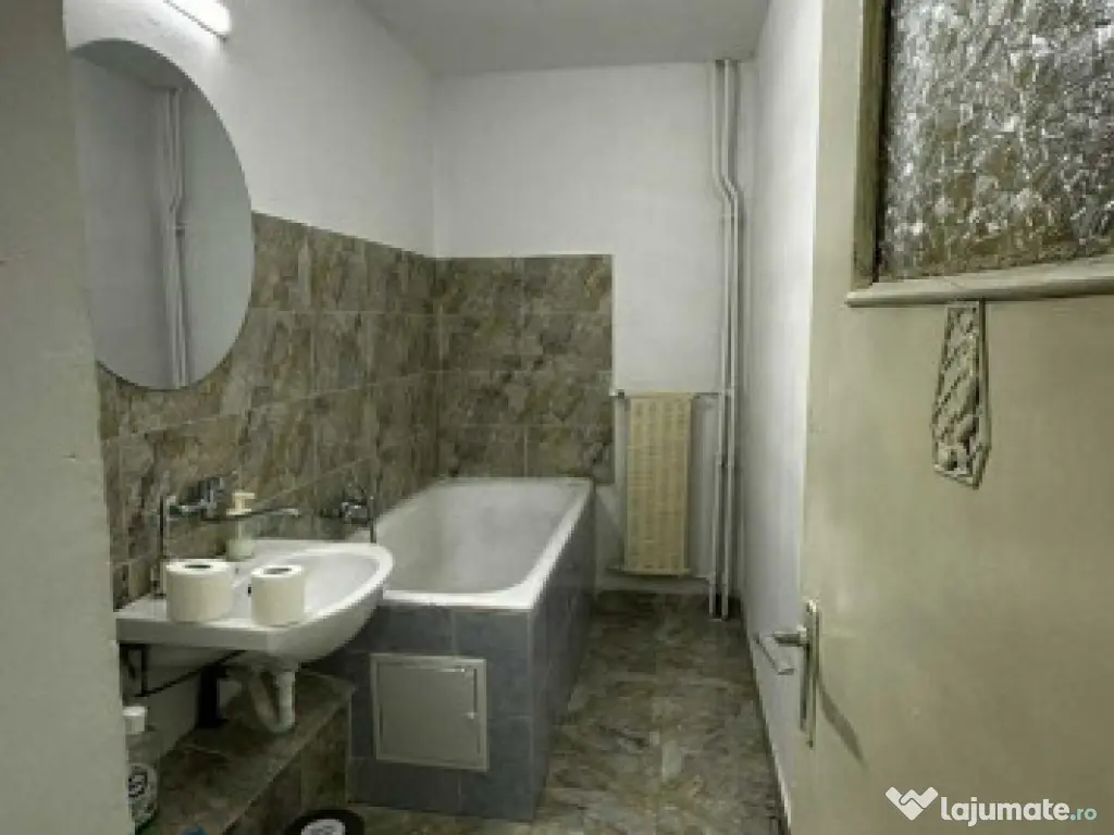 Vitan mall dristor etaj 4 