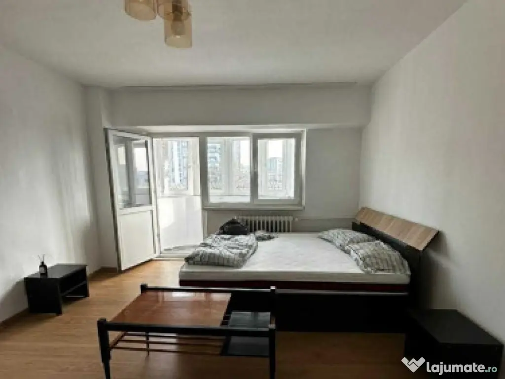 Vitan mall dristor etaj 4 