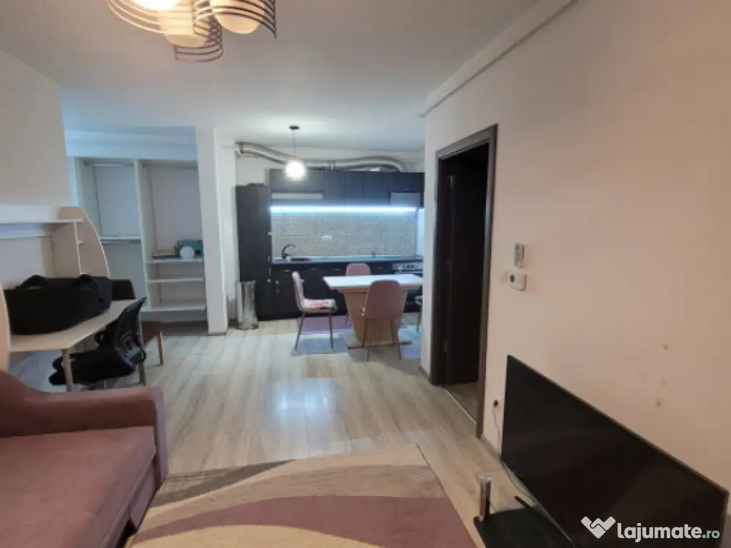 Apartament de inchiriat cu 2 camere si loc de parcare 