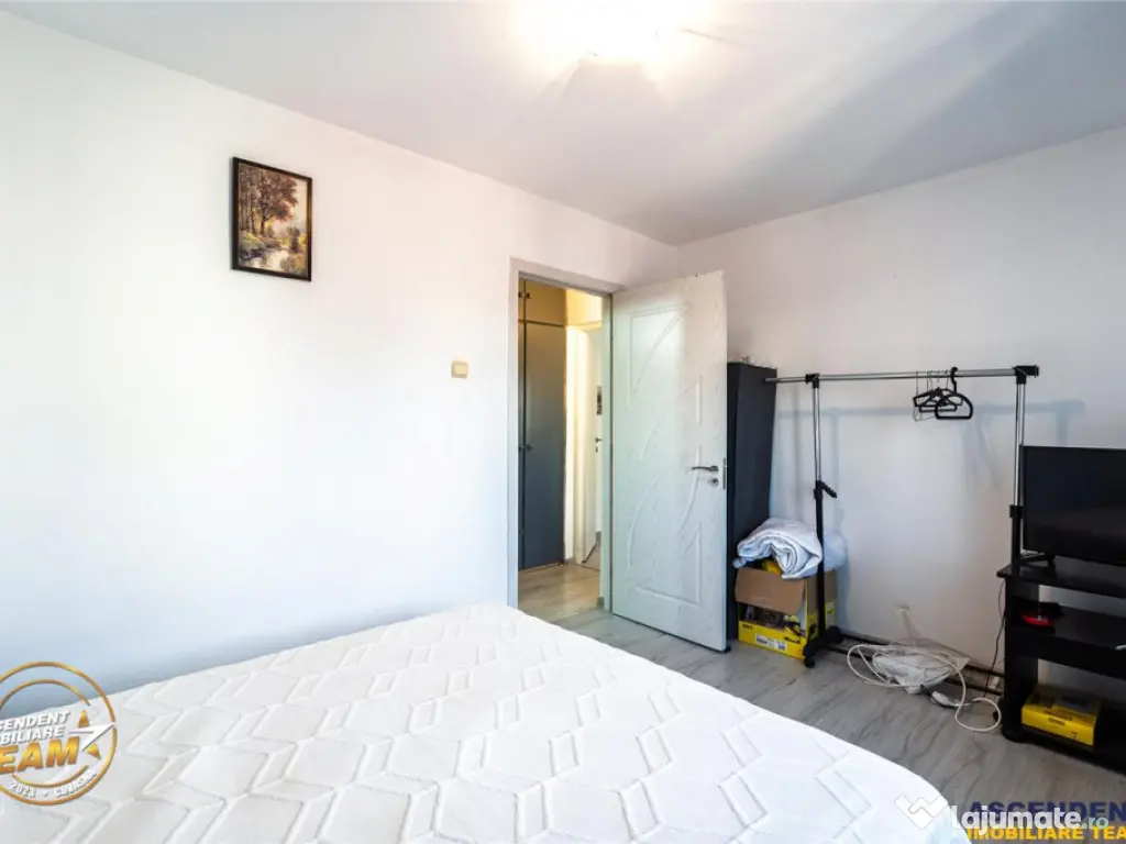 FILM! Apartament 2 camere,luminos,loc parcare,in centrul sta 