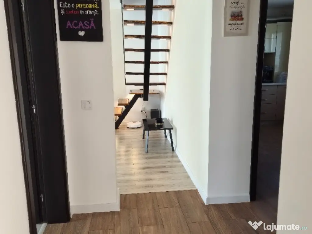 Apartament duplex gradina(~40mp)–2 camere+2 camere+mansarda Nord Est