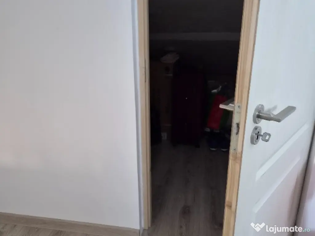 Apartament duplex gradina(~40mp)–2 camere+2 camere+mansarda Nord Est