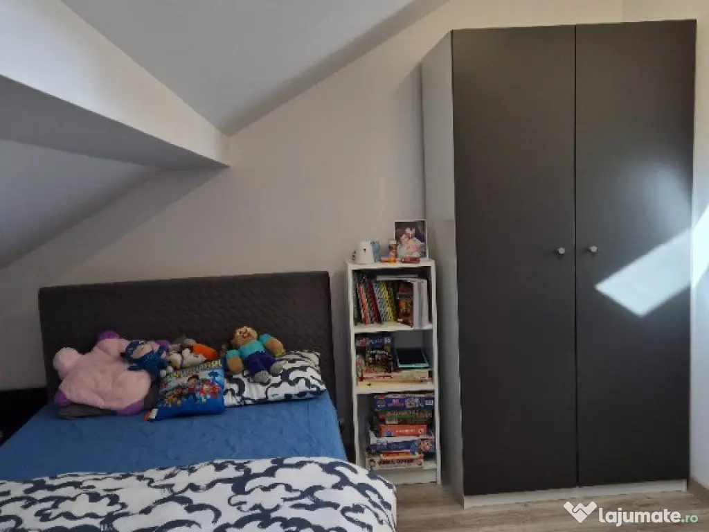 Apartament duplex gradina(~40mp)–2 camere+2 camere+mansarda Nord Est