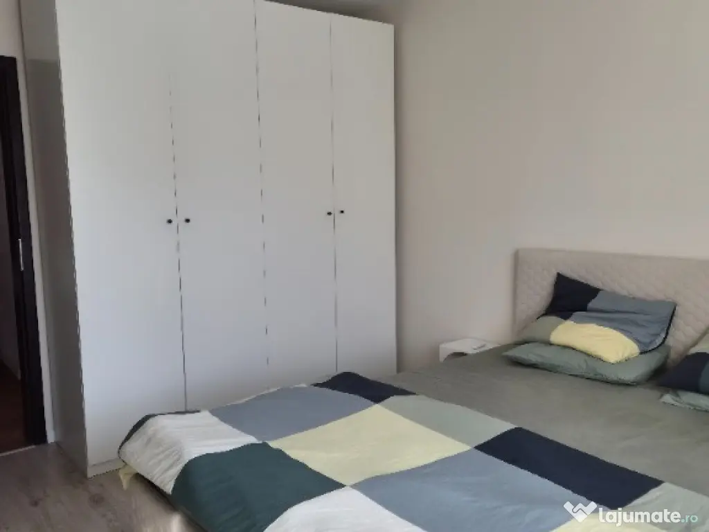 Apartament duplex gradina(~40mp)–2 camere+2 camere+mansarda Nord Est