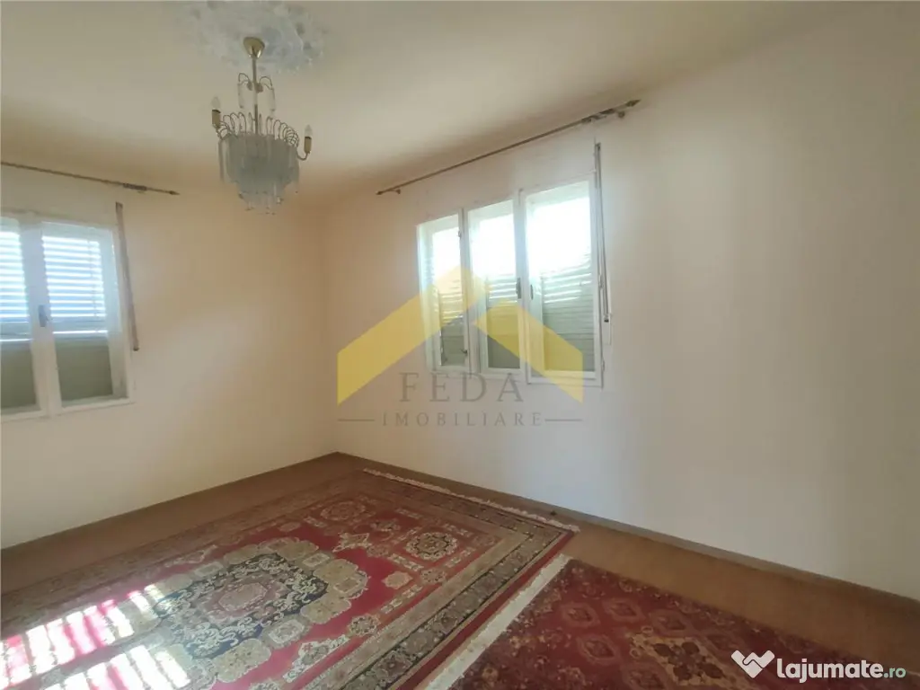 Casa 5 camere de localitatea Capruta 