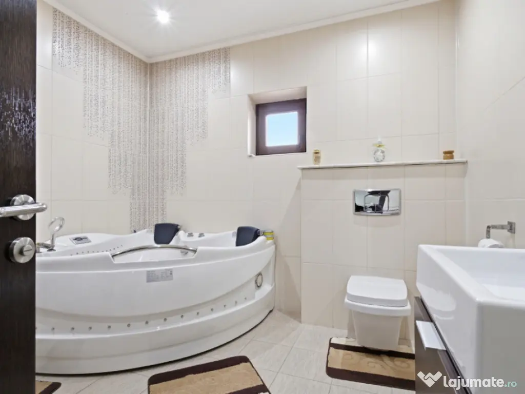 Casă spațioasă P+1 | 4 dormitoare | garaj dublu | teren 7 