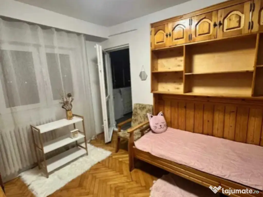 Apartament cu 3 camere, cartier Zorilor