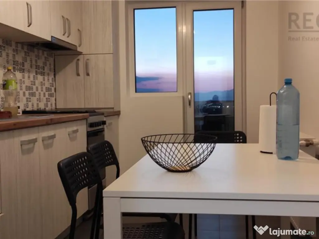 Apartament 2 camere zona Coresi Parcare subterana 