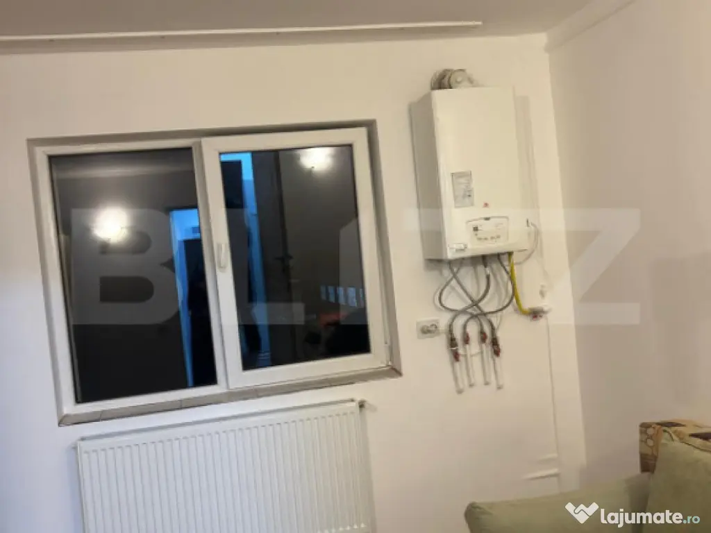 Garsoniera cu baie proprie, 24 mp, etaj 2, centrala, mobilat