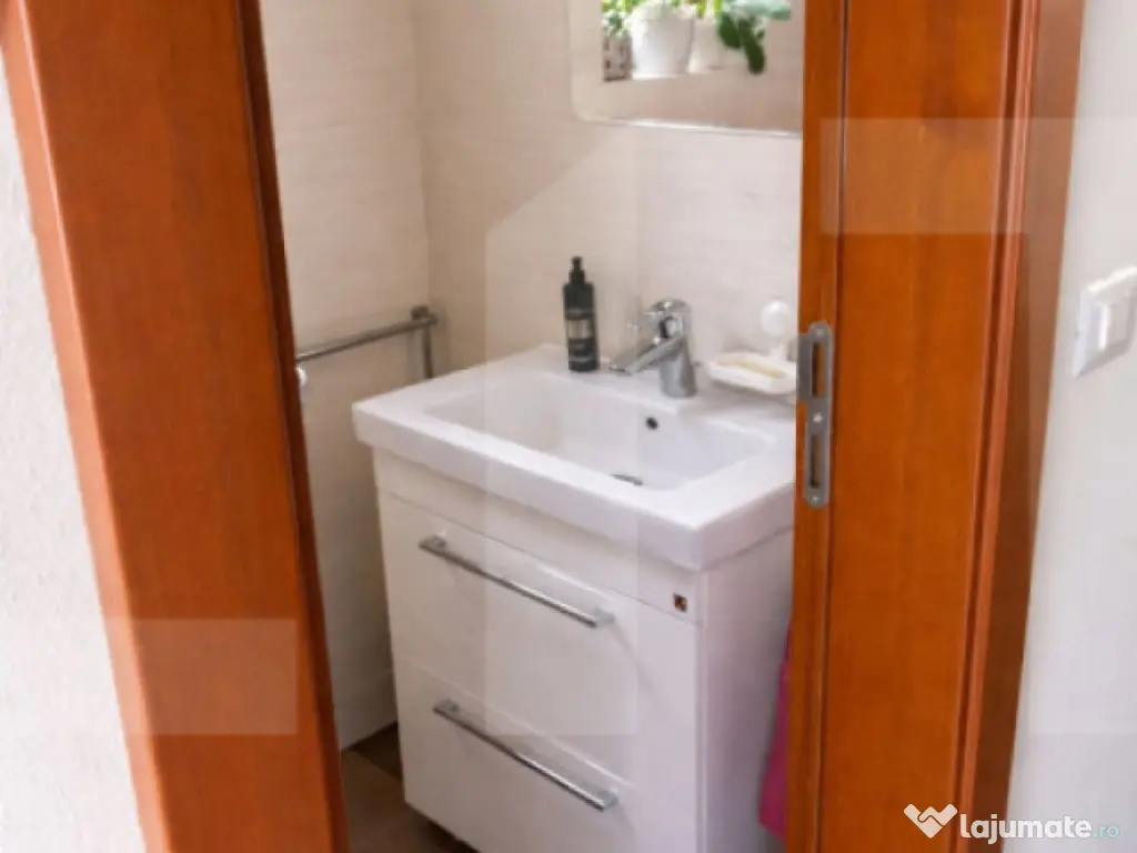 Vilă de prestigiu în Aradul Nou – Arhitectură premium, 