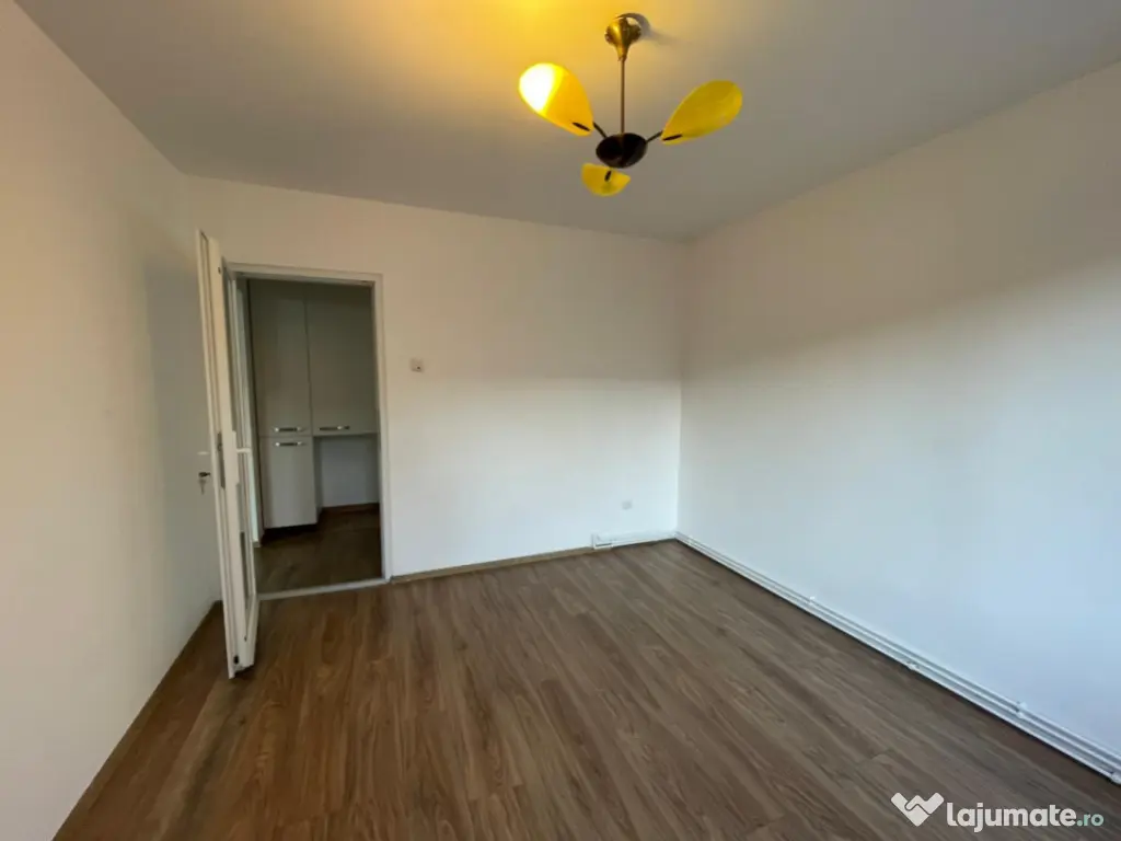 Apartament 2 camere semidecomandate, cartier Sasar 