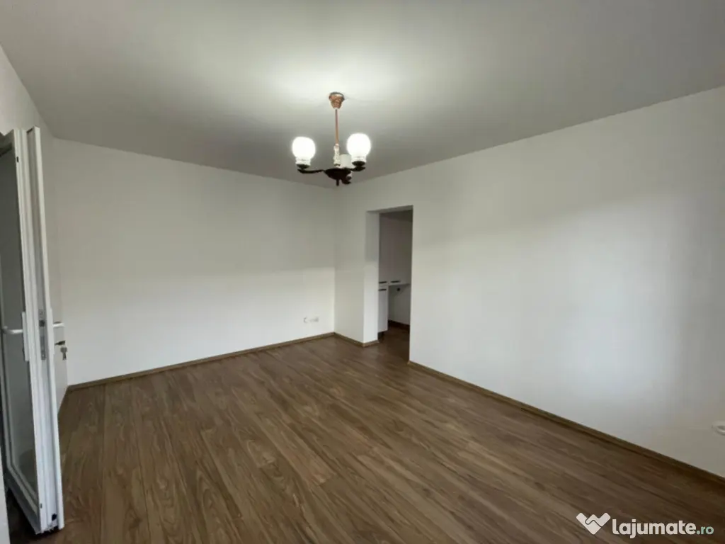 Apartament 2 camere semidecomandate, cartier Sasar 