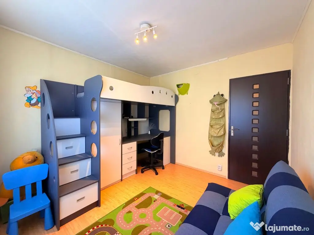 | Apartament 3 camere de închiriat | Loc de Parcare – ... 