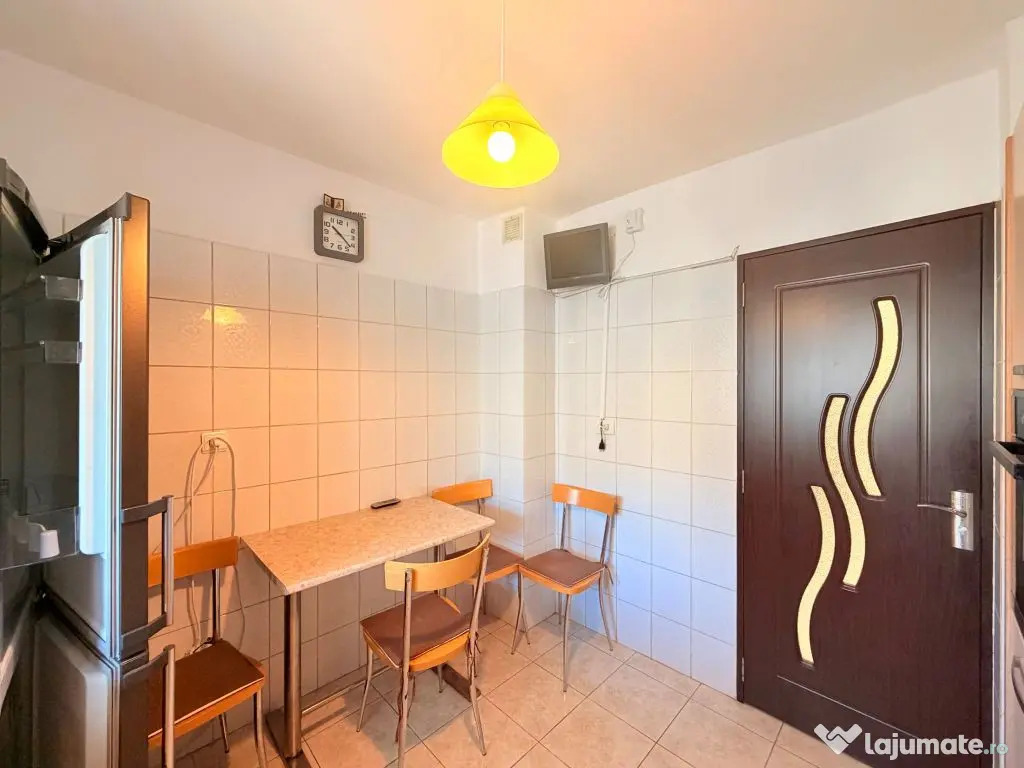 | Apartament 3 camere de închiriat | Loc de Parcare – ... 