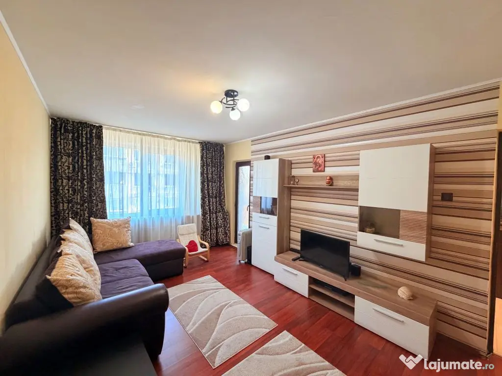 | Apartament 3 camere de închiriat | Loc de Parcare – ... 