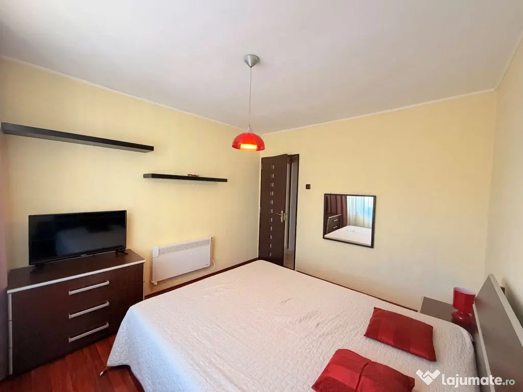 | Apartament 3 camere de închiriat | Loc de Parcare – ... 