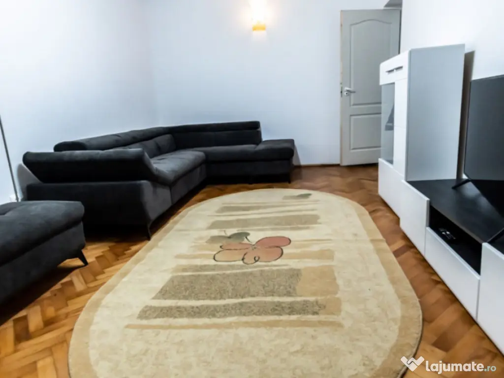 Apartament 3 camere spațios | Zonă aproape de Centru | Com 