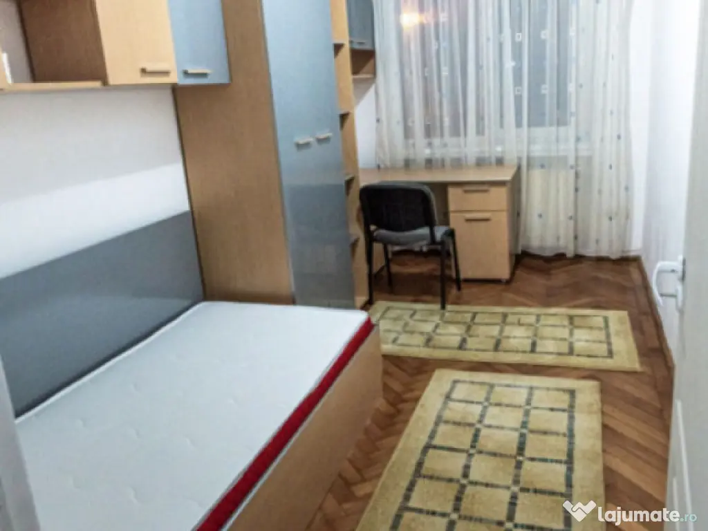 Apartament 3 camere spațios | Zonă aproape de Centru | Com 