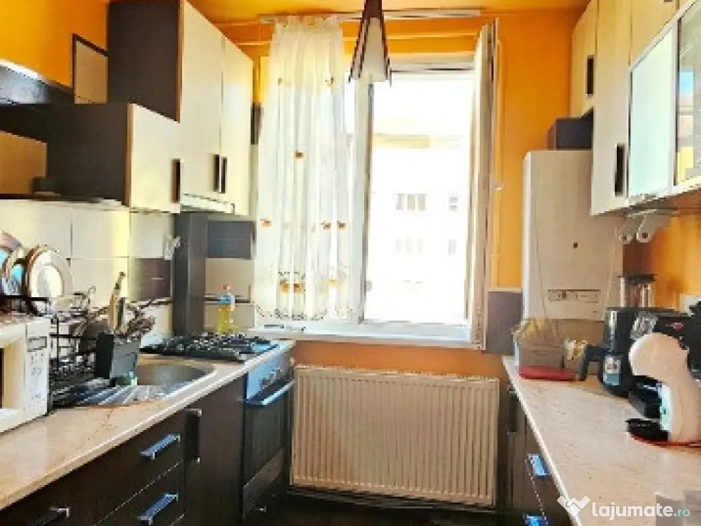 Apartament 2 camere, etaj 2, mobilat,utilat,2 locuri parcare,Precista 