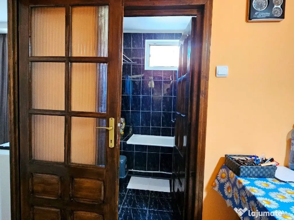 Apartament 2 camere, etaj 2, mobilat,utilat,2 locuri parcare,Precista 