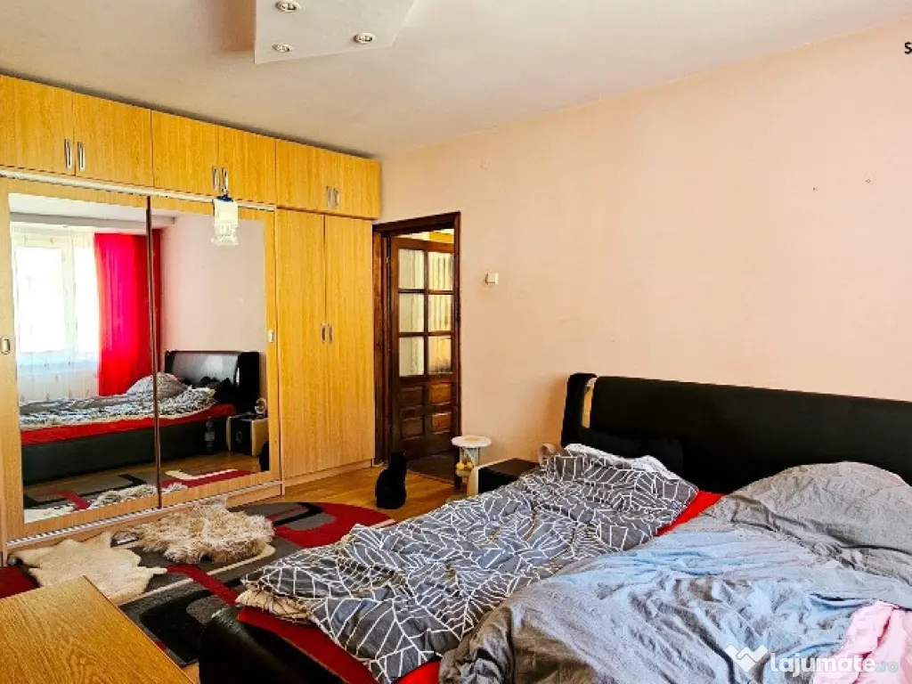 Apartament 2 camere, etaj 2, mobilat,utilat,2 locuri parcare,Precista 