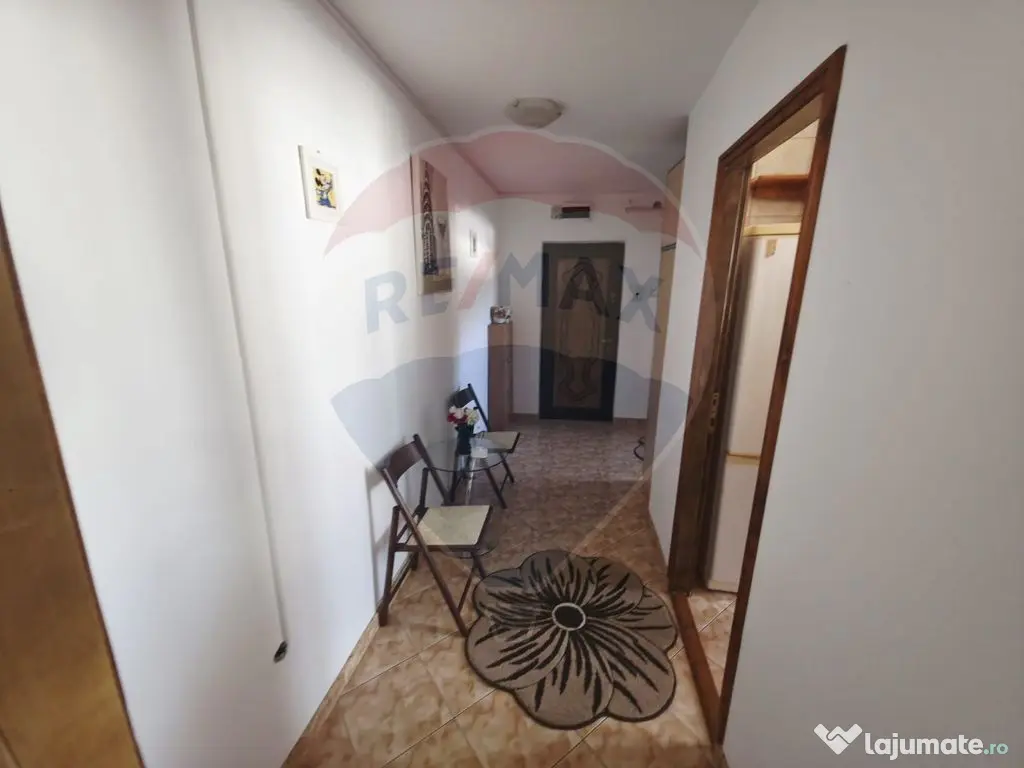 Apartament cu 2 camere de închiriat în zona Central 