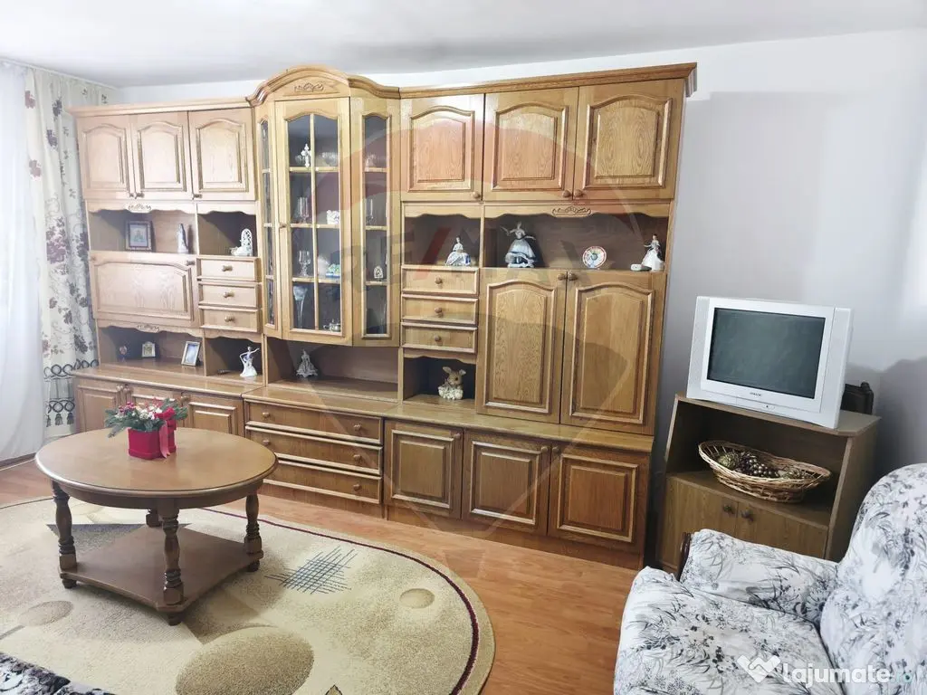 Apartament cu 2 camere de închiriat în zona Central 