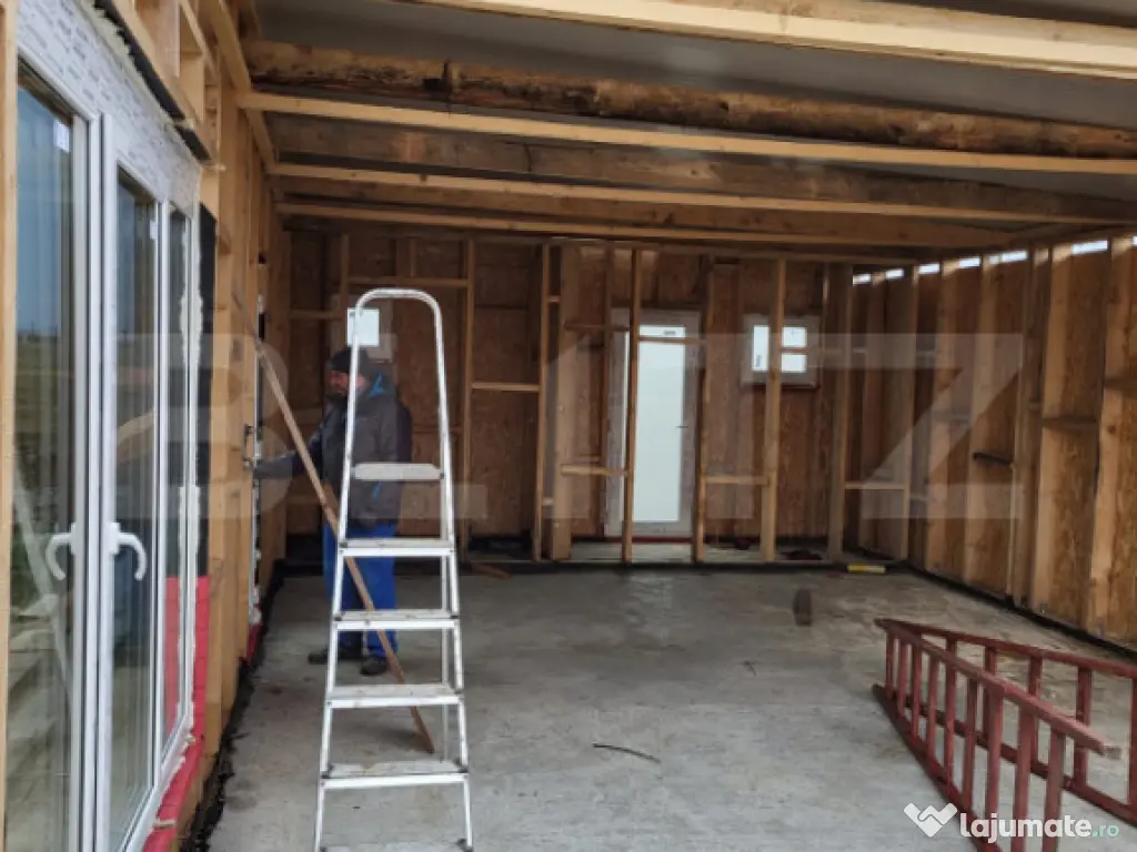 Casa individuala Osorhei cu filigorie si gard imprejmuire