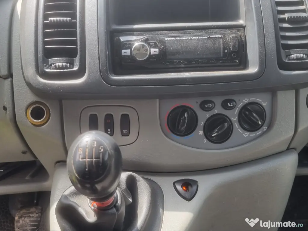 Renault 2.0 Diesel 114 CP – mașină spațioasă și economică 