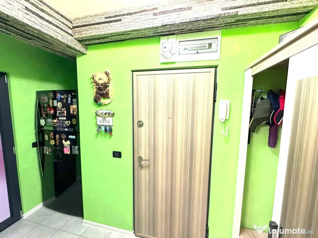 Vanzare - 2 camere, zona Neacsu, Micro 19 