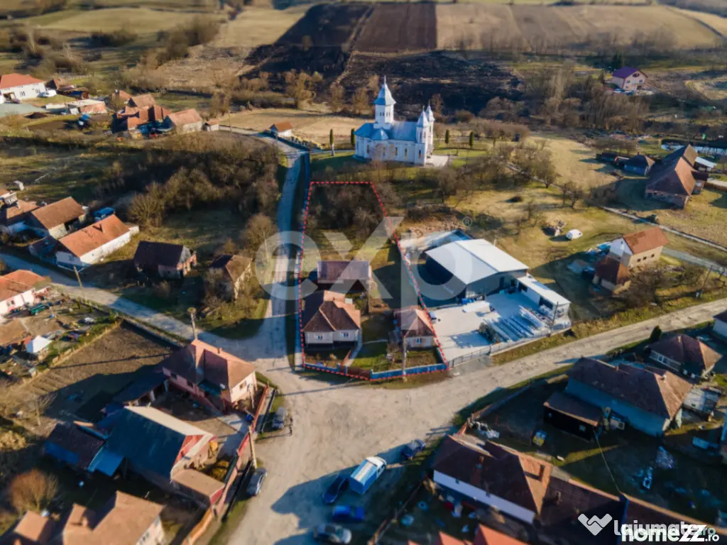 Casă + anexe gospodărești - 1400 mp teren - 0% COMISION 