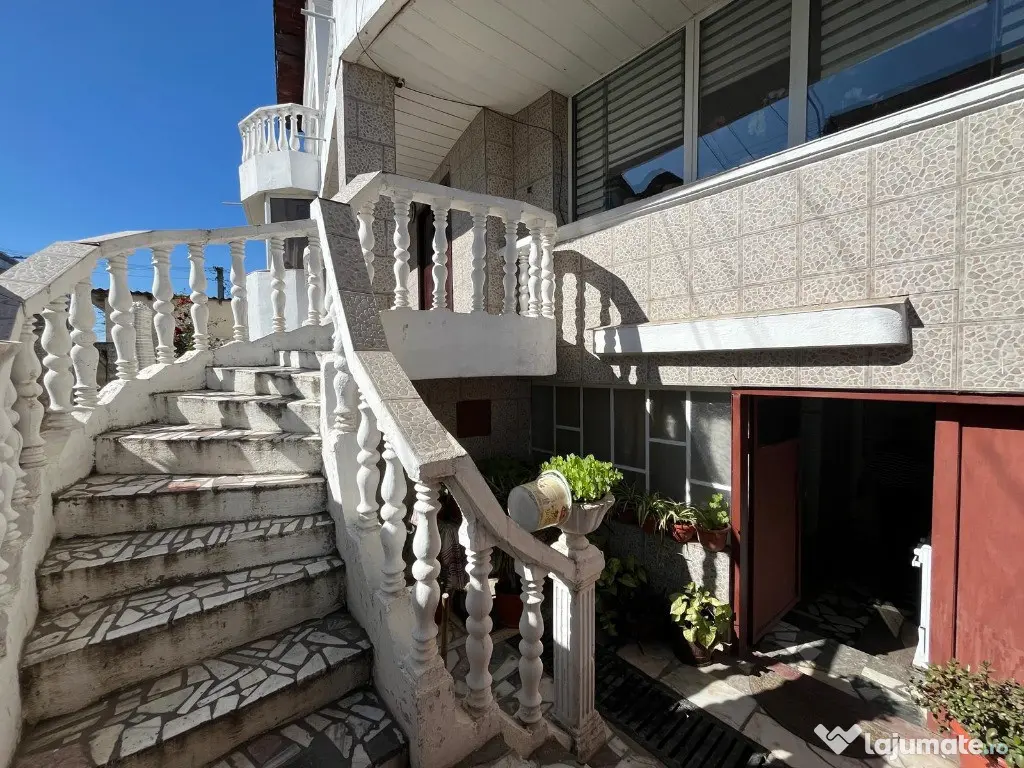 CASA - IDEAL CLINICA MEDICALA 