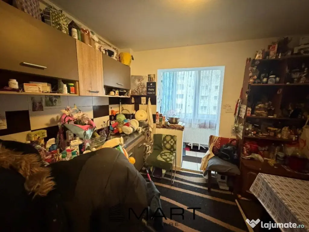 Apartament 3 camere, decomandate 6/10 zona Vasile Aaron Sibi 