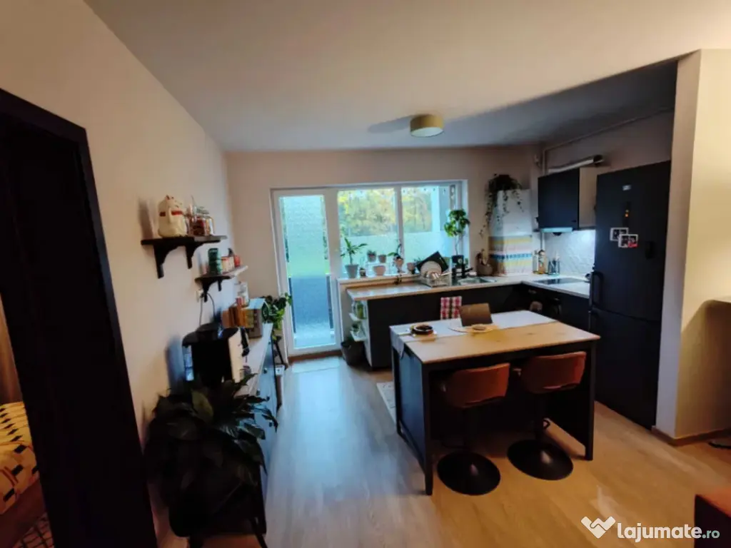 Garsoniera tip studio - zona Sanpetru 