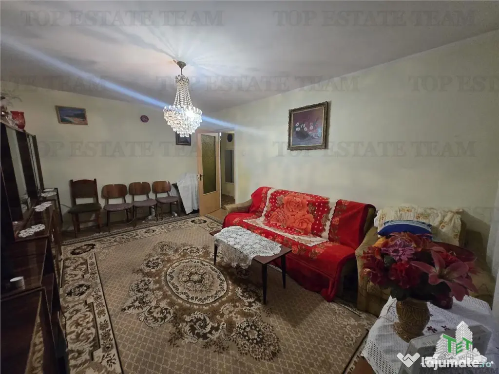 Apartament 3 camere Uverturii 