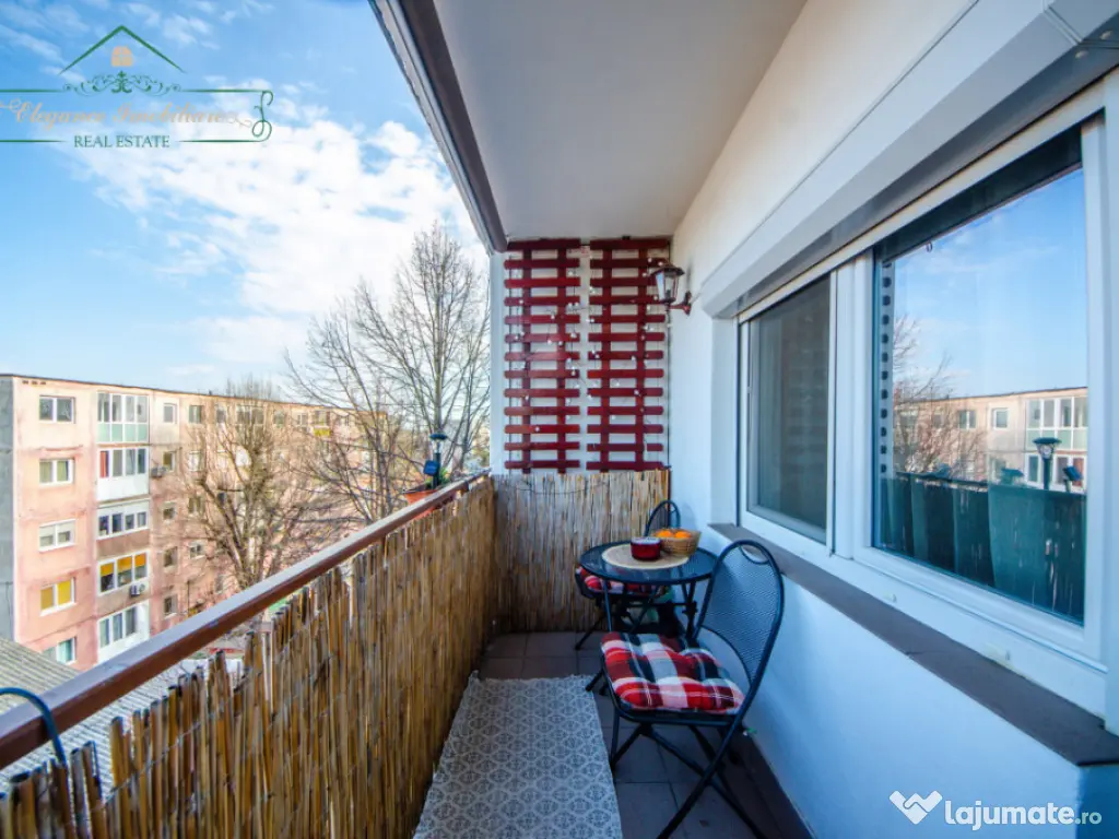 Apartament cu 5 camere si centrala proprie, zona Aurel Vlaic 