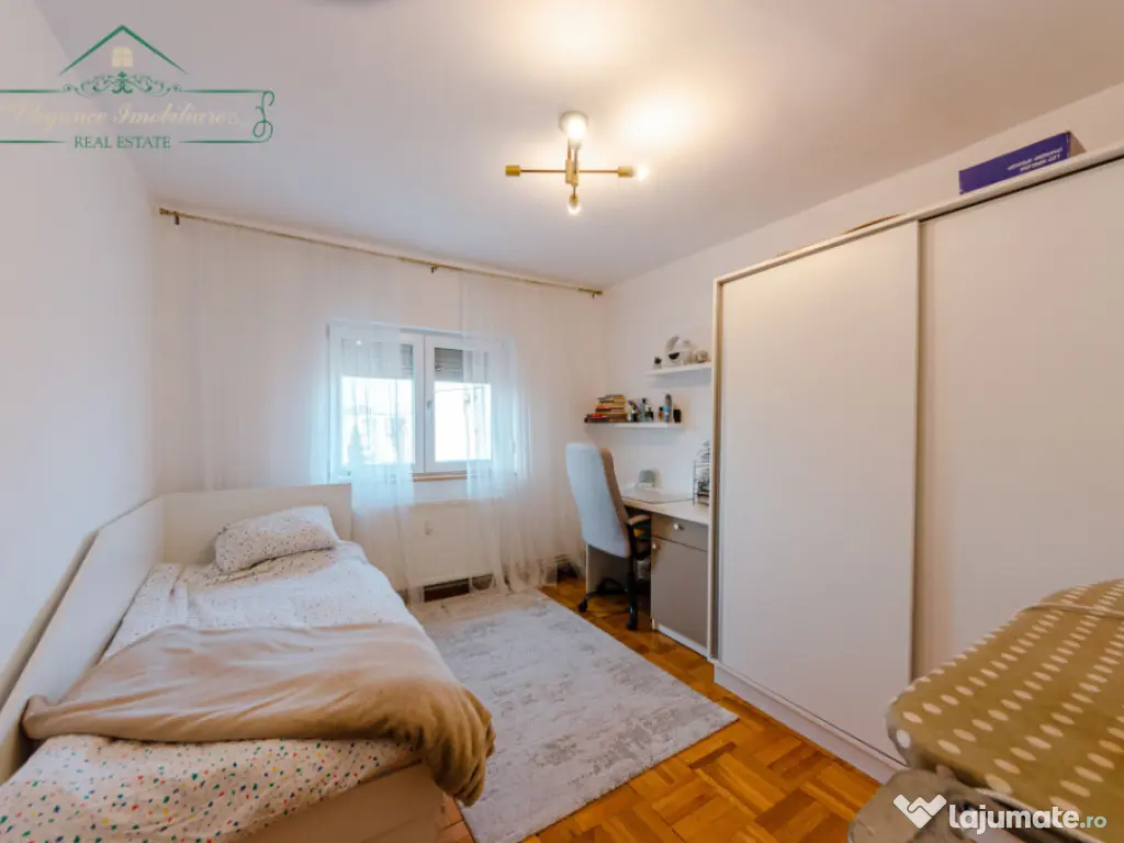 Apartament cu 5 camere si centrala proprie, zona Aurel Vlaic 