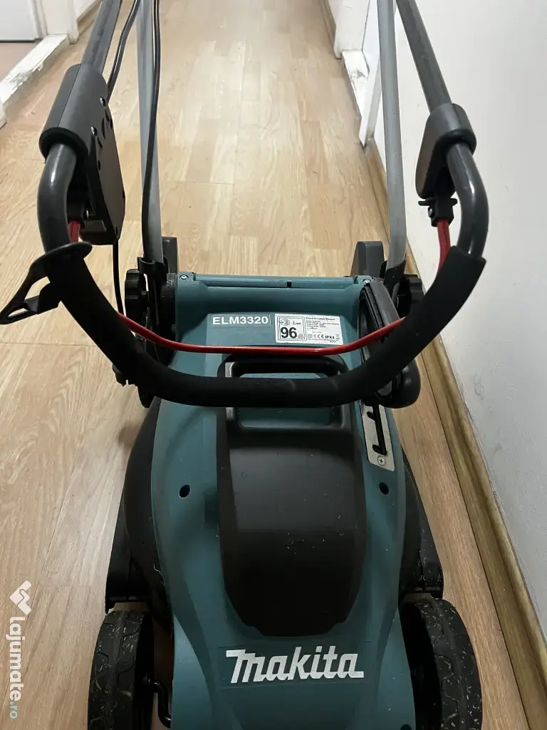 Masina tuns gazon Makita ELM3320 