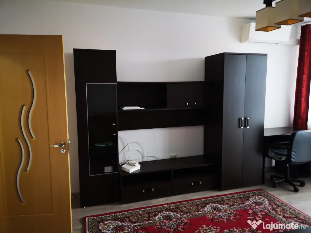 Dau in chirie garsoniera strada C. Brancusi, zona Diana 