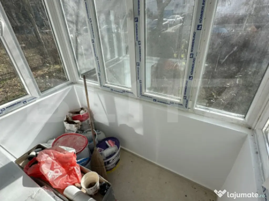 Apartament 3 camere renovat complet, beci, zona BIG Mănăș 