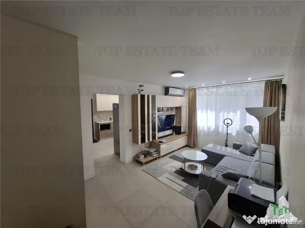 Apartament 3 camere centrala/renovat parcare ADP zona semice 