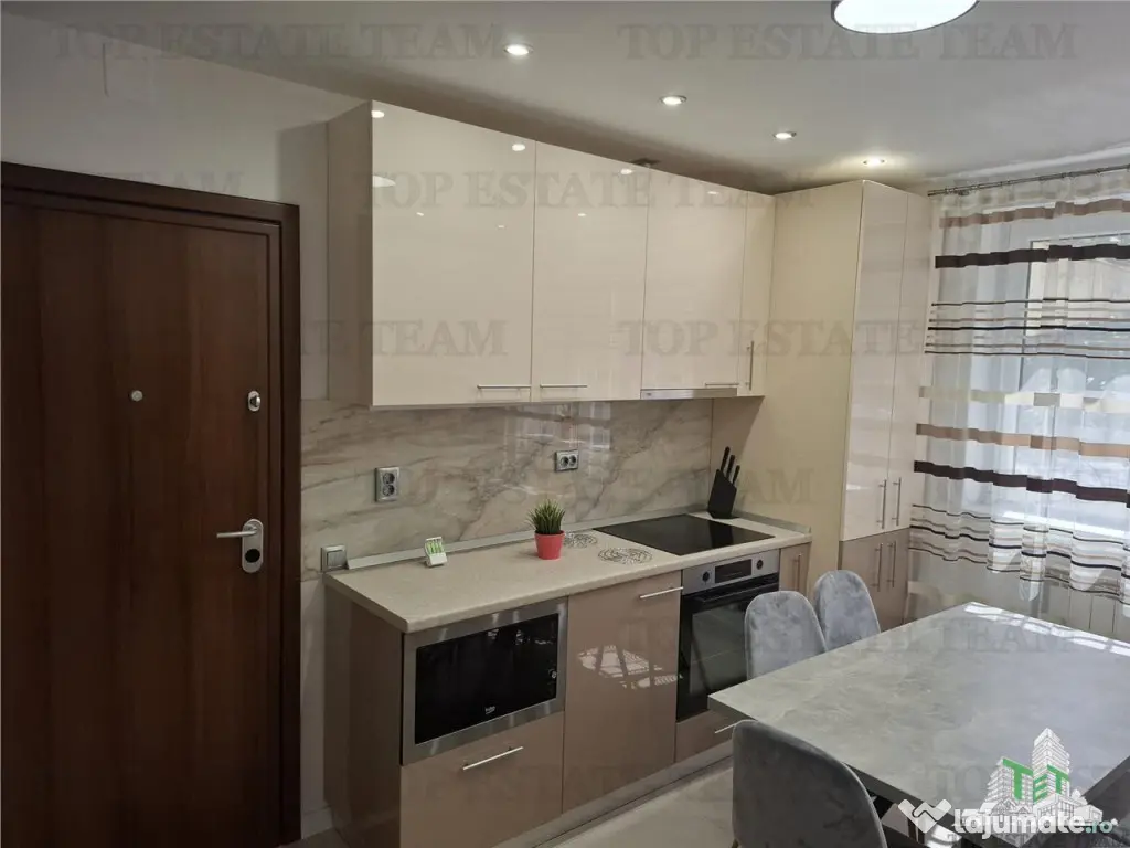 Apartament 3 camere centrala/renovat parcare ADP zona semice 