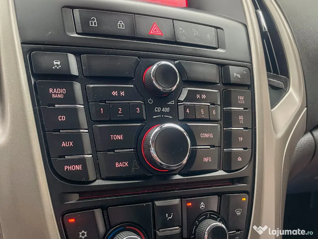 Opel Astra J . 1,4 Benzina . Euro 5 . Suport de biciclete . Rar + Itp . Garantie 