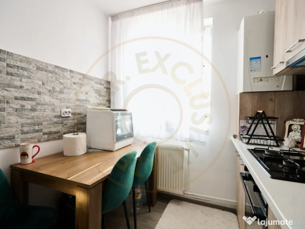 APARTAMENT 3 CAMERE SEMIDECOMANDAT CRAIOVEI 