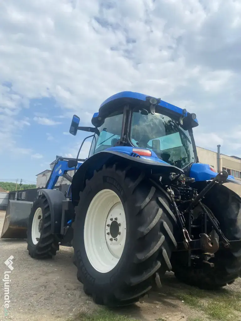 Tractor New HOLLAND T6.175 - 2015 - 5400 ore /  incarcator frontal 